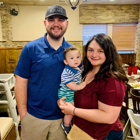 Meet your Posher, Catelyn - Picture 1 of 2